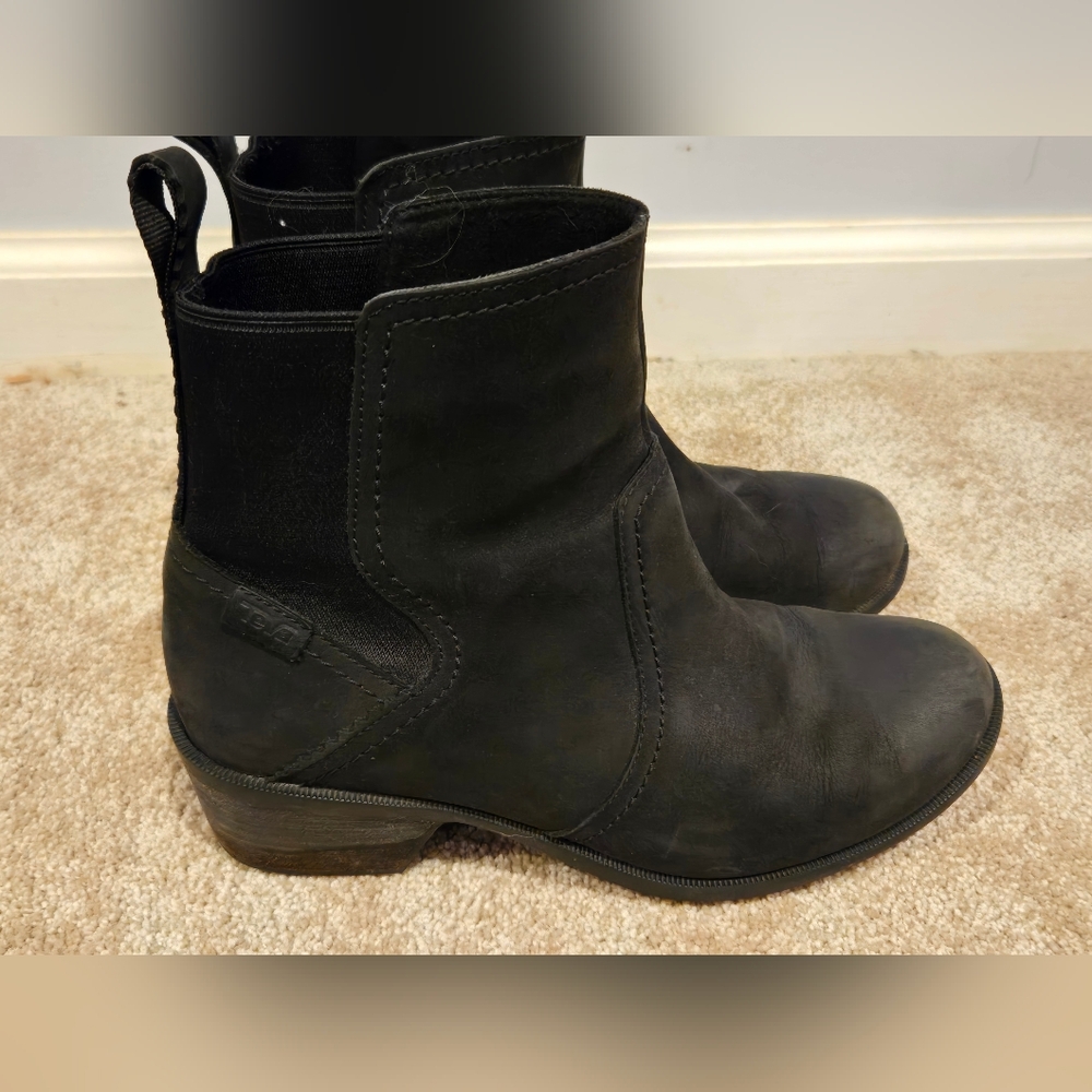 Teca Black Suade Ankle Boots